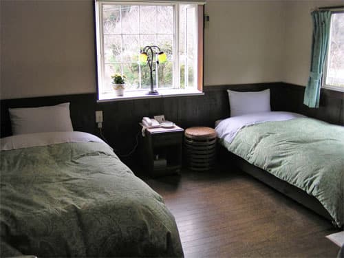 ペットと泊る宿　ペンション　サンデッキ