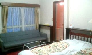 ペンション　大草原の小さな家