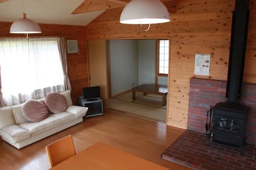 山村体験宿泊施設　けいしょう館　せせらぎコテージ