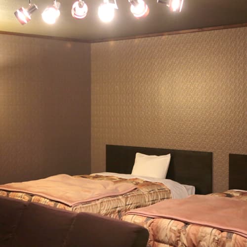 ｆｏｒｅｓｔ　ｉｎｎ．　ＳＡＮＧＯＲＯ