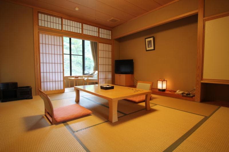 四季の湯宿　梅屋山荘