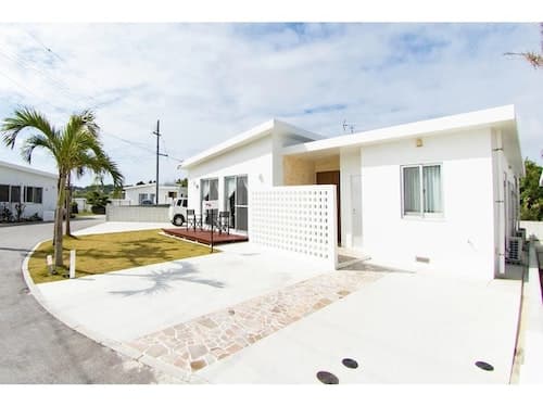 ＵＧＡＮＡ　ＶＩＬＬＡ　ＲＥＳＯＲＴ　＾