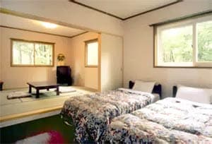 犬と遊べるペンション　ありの塔