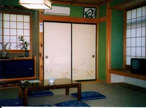 民宿・旅館　西の家