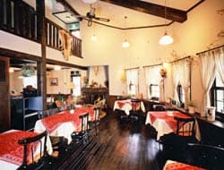 ストーンハウス　ＩＮＮ　キャメリオ