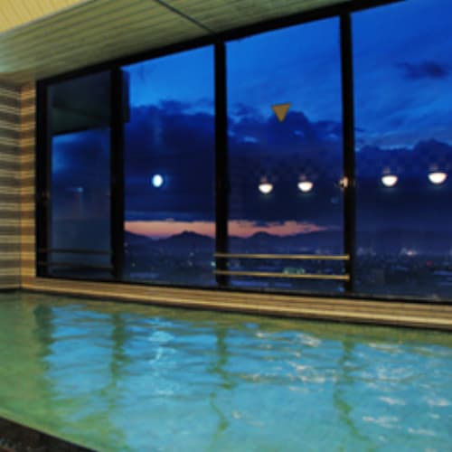 アパホテル〈高松空港〉