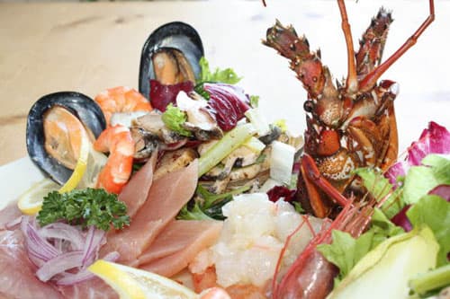 ワンちゃんと泊まれるブリティッシュスタイルのプチホテル Tyler’s Flat-タイラーズフラット