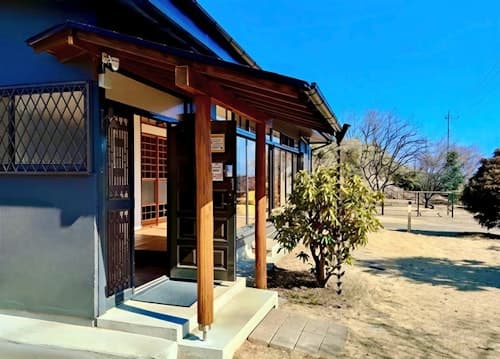 本をめくり愛犬と過ごす宿 Page&Paw ^
