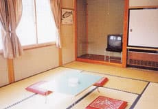 苗場 三国荘