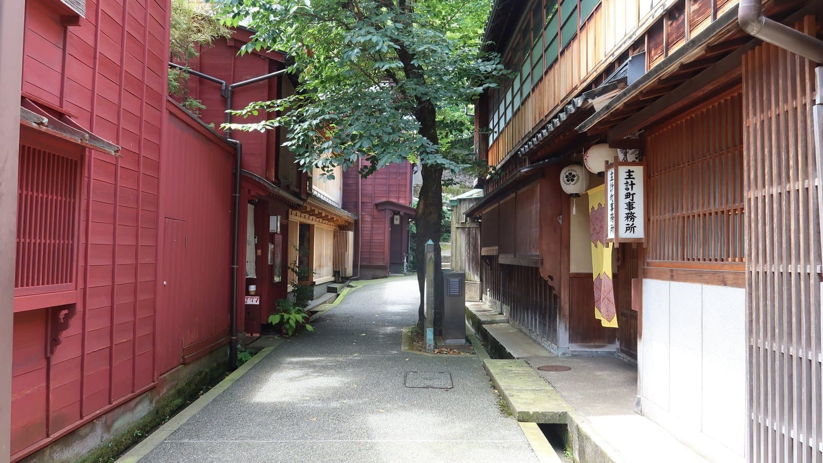 主計町茶屋街(伝統的建造物群保存地区)